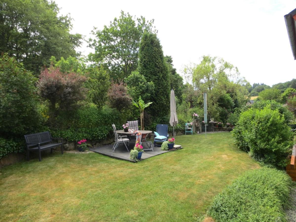 Holiday Flat With Idyllic Garden In Daun Bagian luar foto