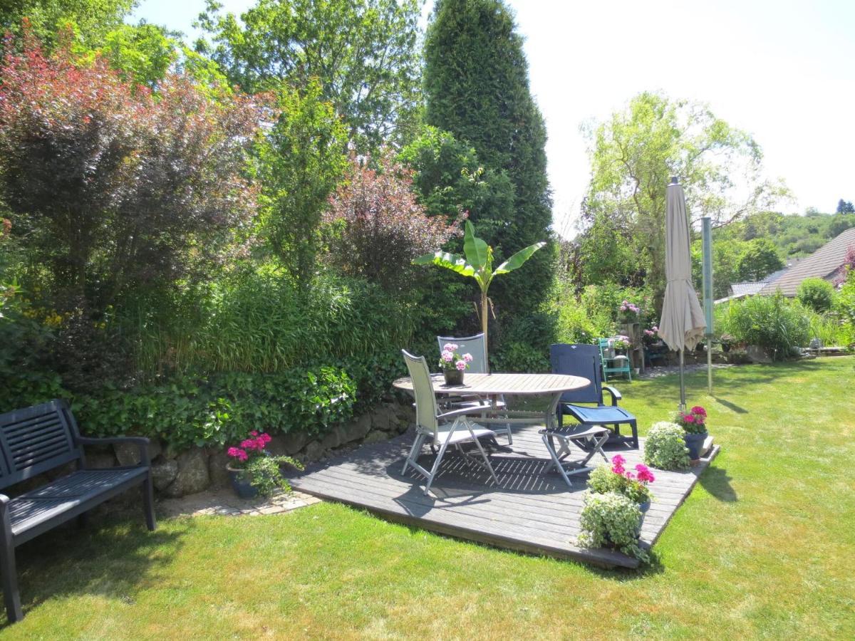 Holiday Flat With Idyllic Garden In Daun Bagian luar foto